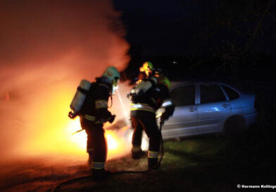 Fahrzeugbrand (Foto: Kolli)