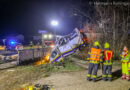 29.12.2022: Kran-Assistenzeinsatz in Schönering: Transporterüberschlag mit Dachverlust